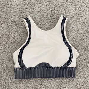 Alo sports bra